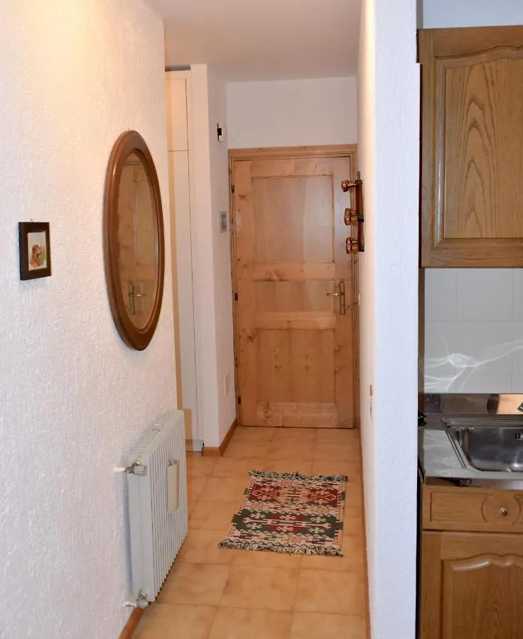 Residenza Rasin Isolaccia 0*,